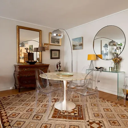 Dominique - Welkeys Apartment